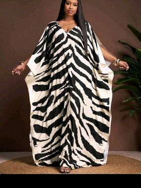 Women's Black & White Zebra Print Maxi Kaftan Dress
